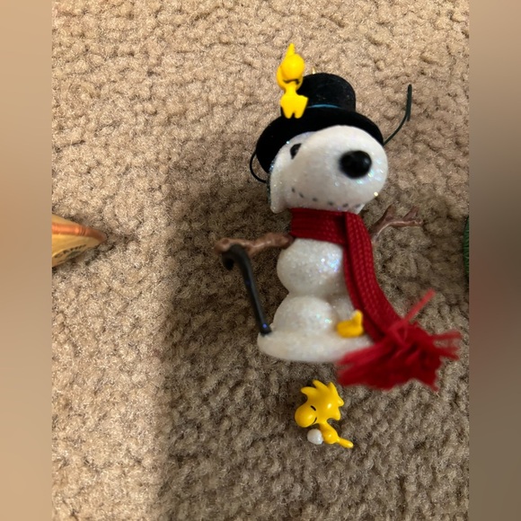 Lot Of 6 Hallmark Keepsake Peanut Series - Picture 7 of 15